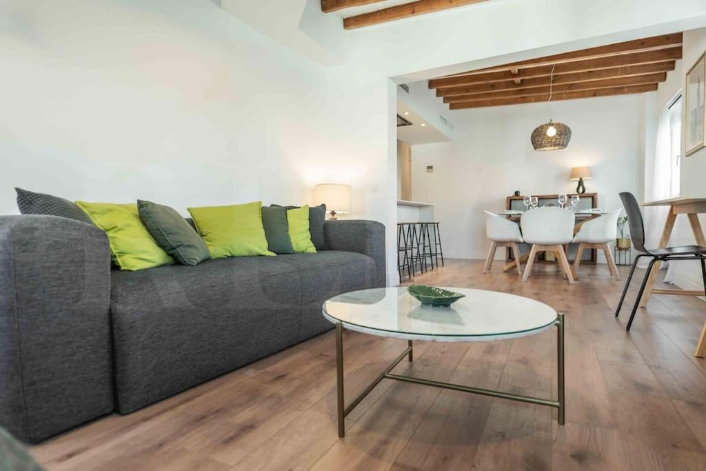 Modern Apartment Next To The Cervantes Theatre By Rems 말라가 외부 사진